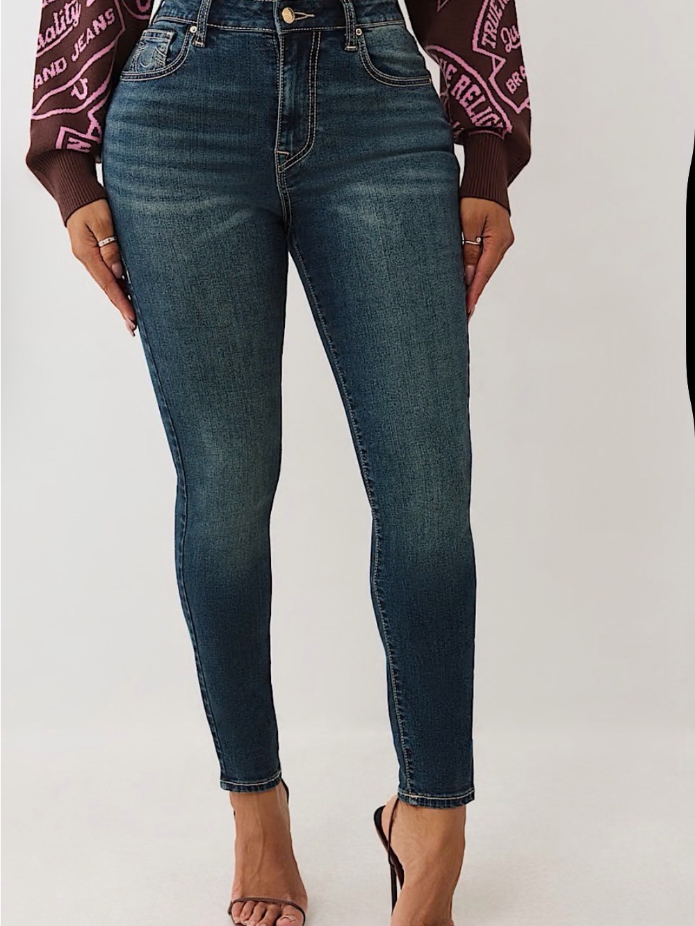 True Religion Women’s Blue Skinny Jeans with Gold Studded Pockets size 28 NWT - Picture 2 of 4
